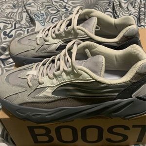 yeezy boost 590 tephra